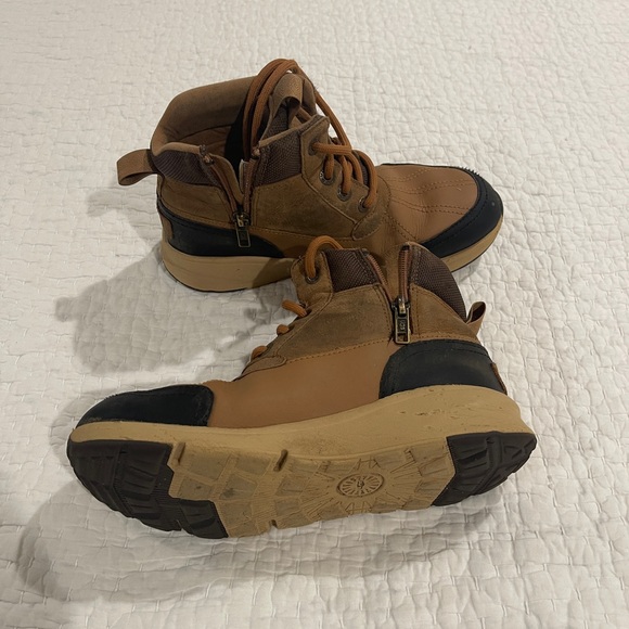 Ugg Brown and Black Lace-Up Boots - Picture 2 of 5